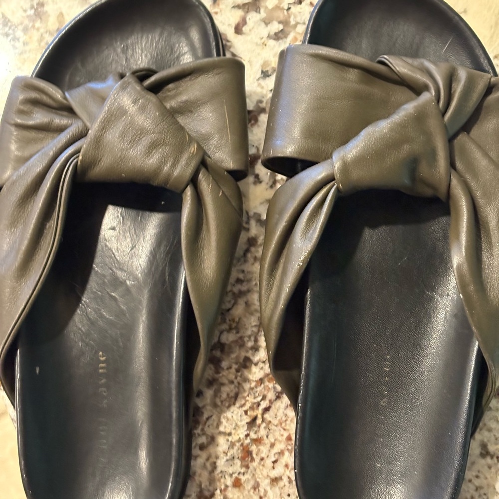 Jenni Kayne Green Sandals Elegant Design